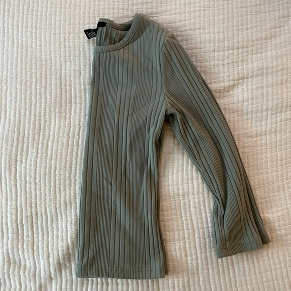 Forever 21 Ribbed Top - Picture 2 of 3